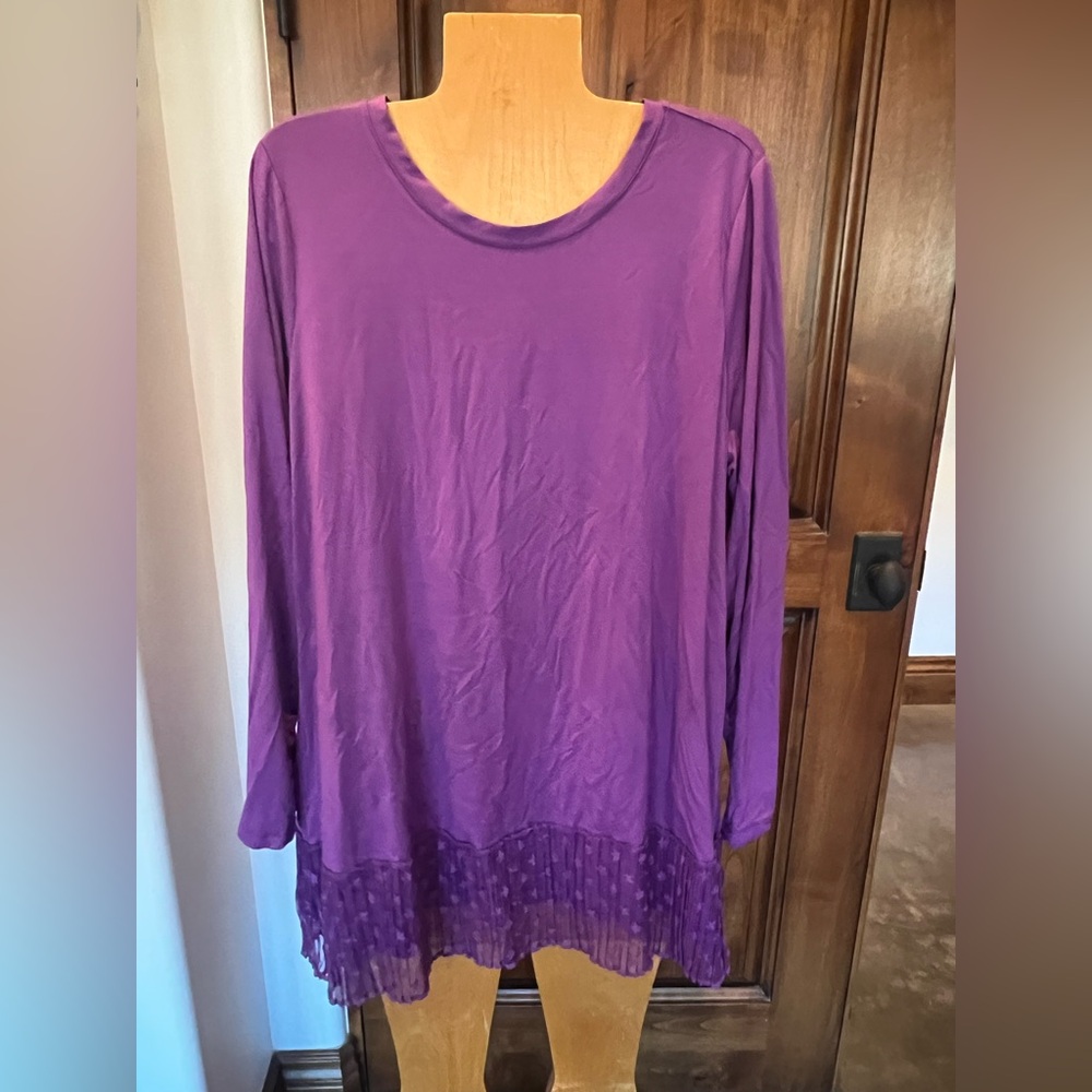 LOGO Lori Goldstein size Large purple tunic top long sleeve lace edge dress